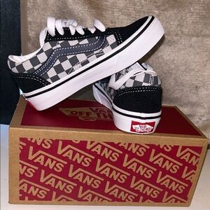 NWT Vans Black and Gray Checkered Kids Sneakers